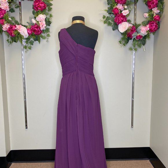 Stunning Plus Size - 14, Mori Lee Formal Gown - Picture 4 of 7